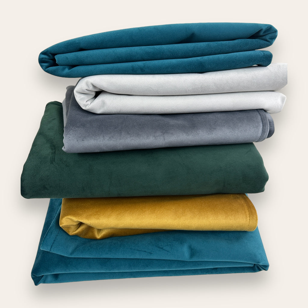 Double-Sided Plush Velvet Bed Runner / Bed Throw / Bed Scarf – Luxury Fabric for Home or Hotel Use